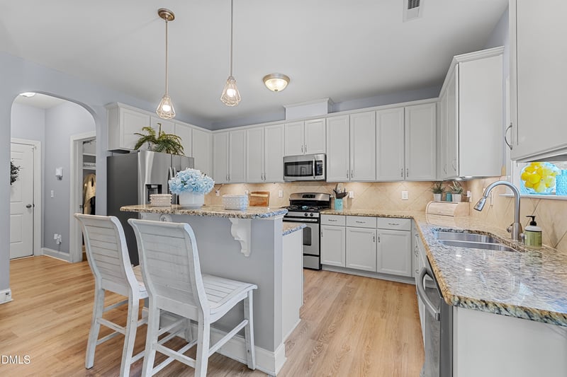75 Mcguire Ln, Clayton, NC 27527