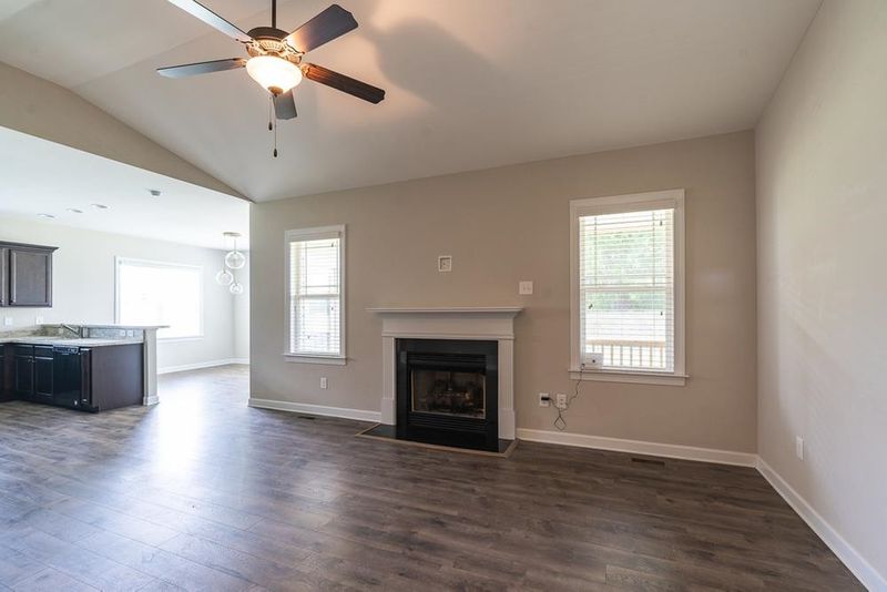 75 Nugget Creek Dr, Clayton, NC 27520