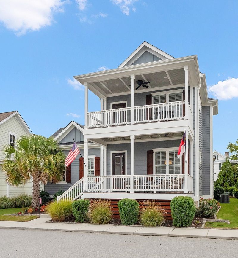 75 Oglethorpe Ave, Clayton, NC 27527