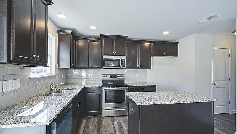 75 Prairie St, Clayton, NC 27527