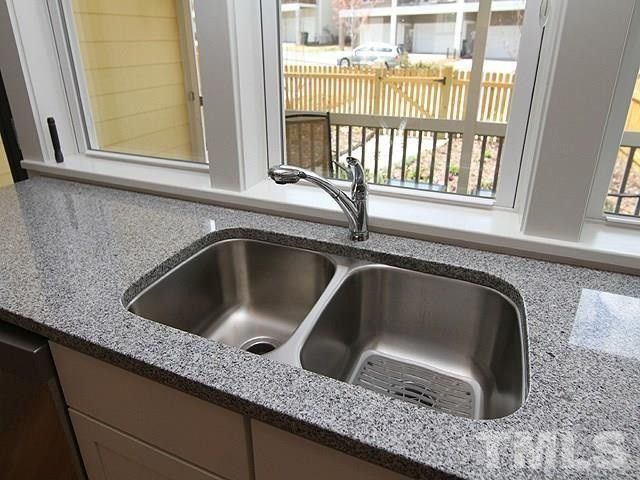 75 N Serenity Hill Cir, Chapel Hill, NC 27516