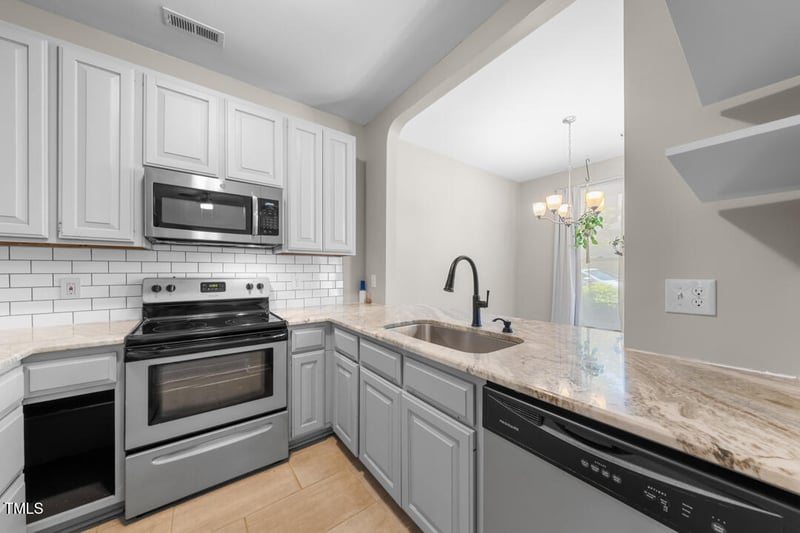 75 Stone Hill Ct, Durham, NC 27704
