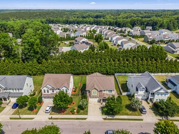 75 Wilders Woods Grove Ln, Clayton, NC 27527