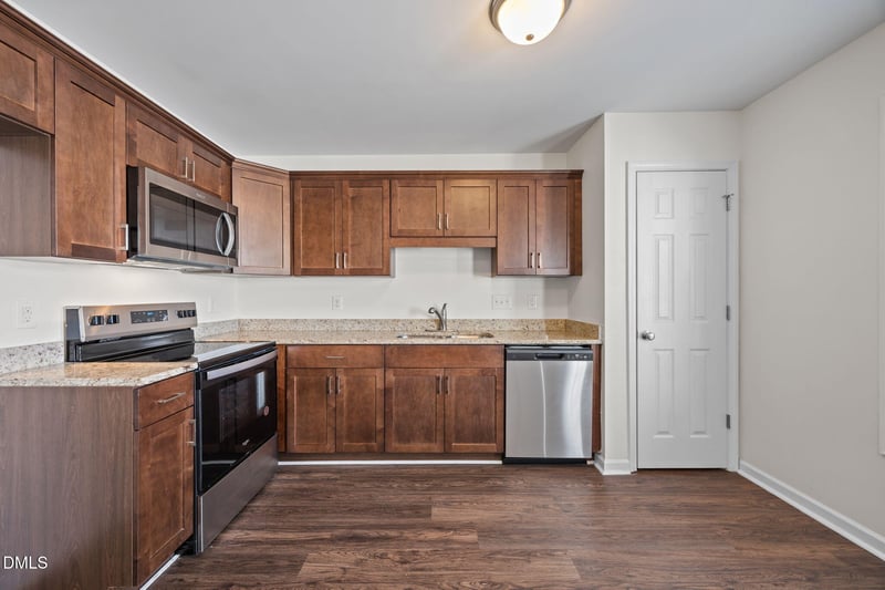 75 Wolf Creek Ln, Lillington, NC 27546