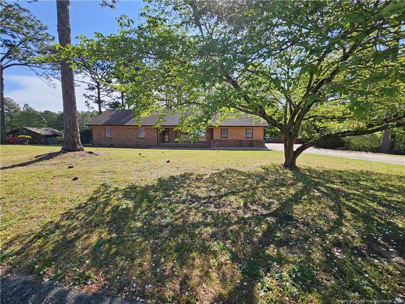 750 Galloway Dr, Fayetteville, NC 28303