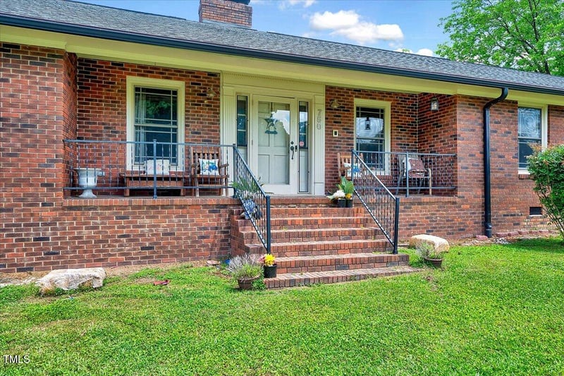 750 Greenleaf Rd, Angier, NC 27501