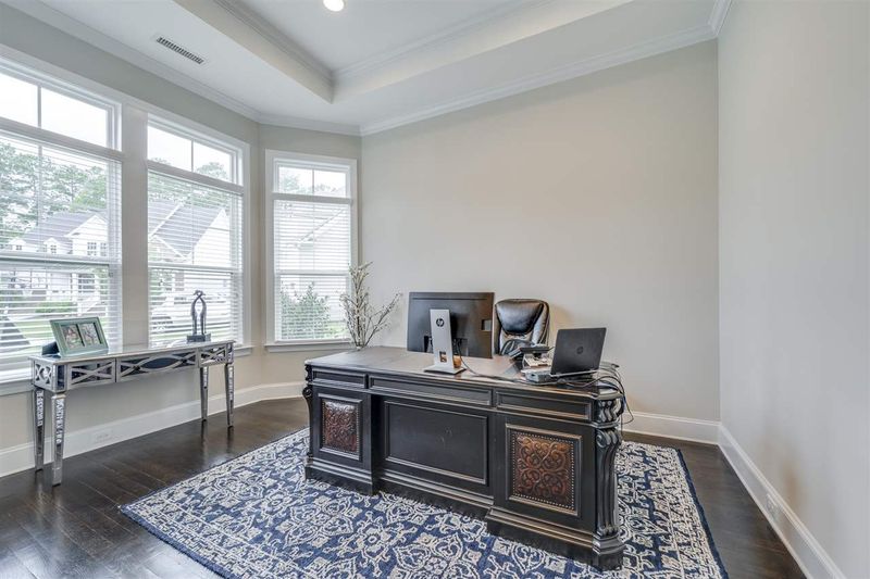 7504 Pinaster Pl, Raleigh, NC 27613