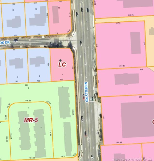 7505 Overbrook Dr, Fayetteville, NC 28303