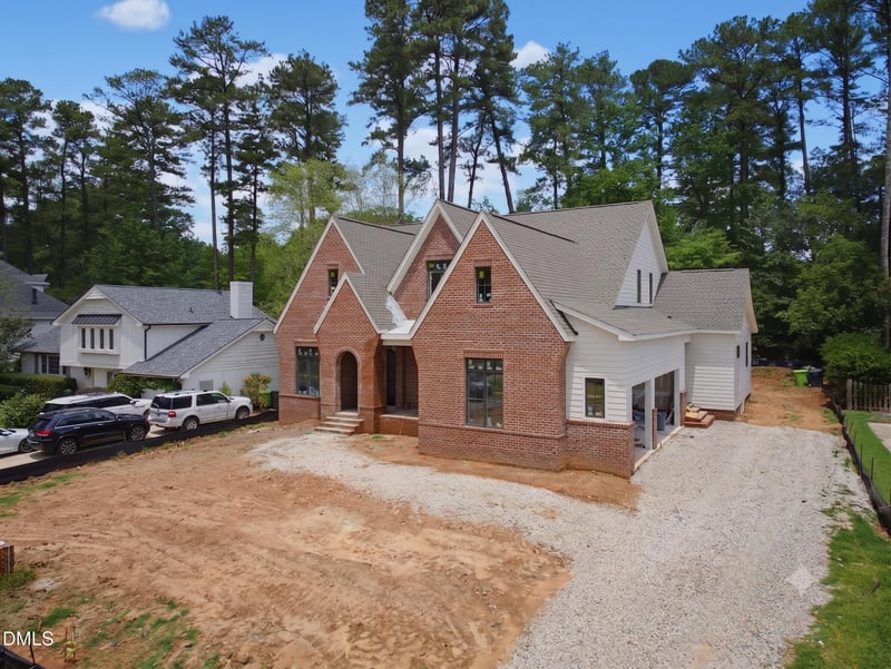 7508 Grist Mill Rd, Raleigh, NC 27615
