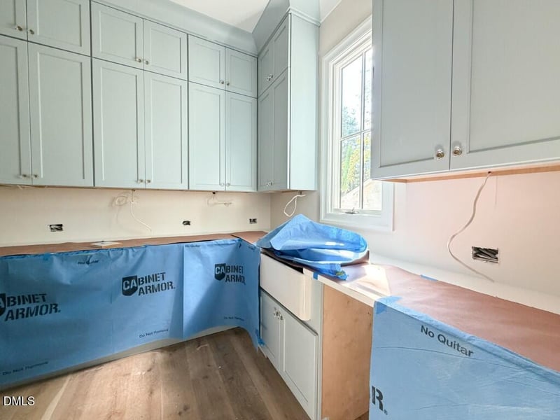 7508 Grist Mill Rd, Raleigh, NC 27615