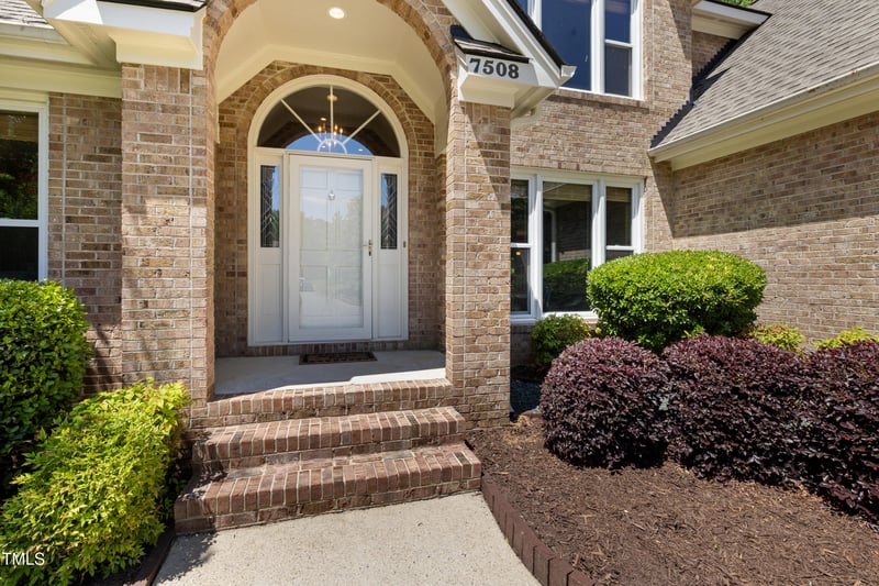 7508 Venture Ct, Raleigh, NC 27615