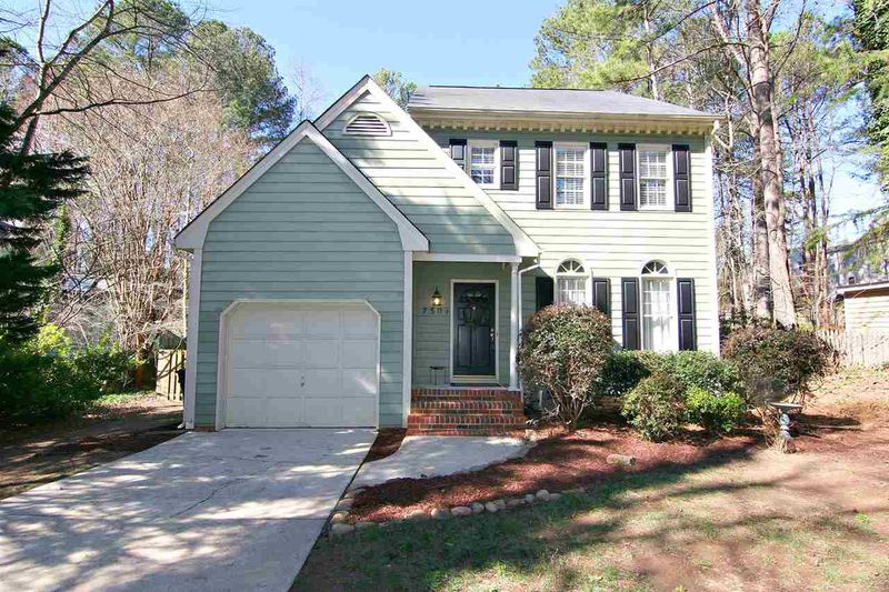 7509 Drayton Ct, Raleigh, NC 27615