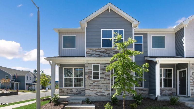 751 Andrade Dr, Fuquay Varina, NC 27526
