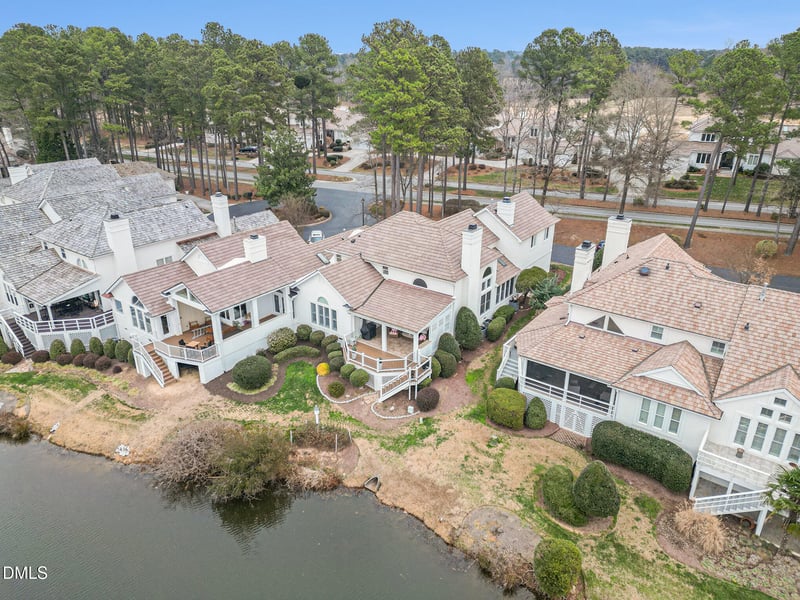 751 Crabtree Crossing Pw, Cary, NC 27513