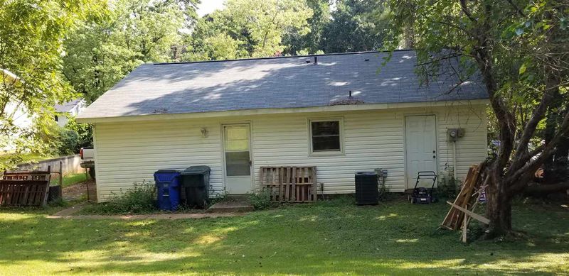 7512 Stuart Dr, Raleigh, NC 27615