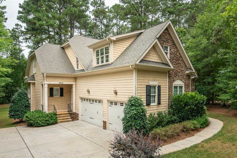 7513 Mossy Glen Ct, Raleigh, NC 27614