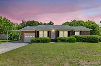 7517 Bridgeman Dr, Fayetteville, NC 28303