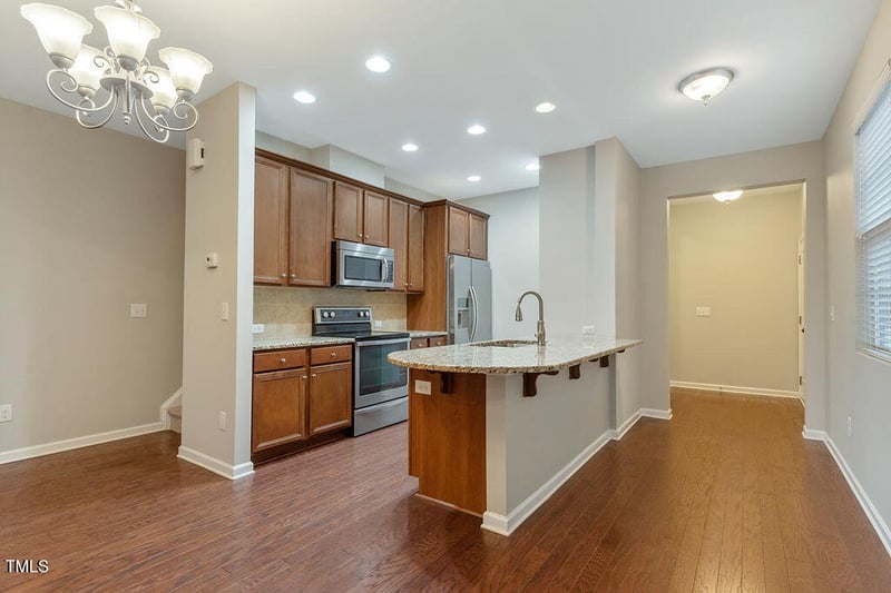 752 Wickham Ridge Rd, Apex, NC 27539