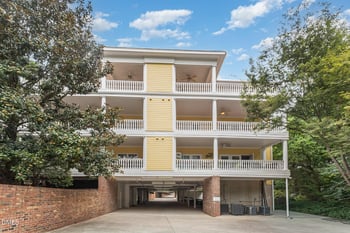 7520 Lead Mine Rd #202, Raleigh, NC 27615