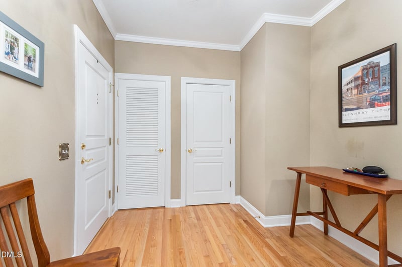 7520 Lead Mine Rd #202, Raleigh, NC 27615