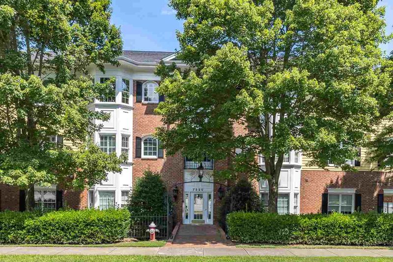 7520 Lead Mine Rd #206, Raleigh, NC 27615