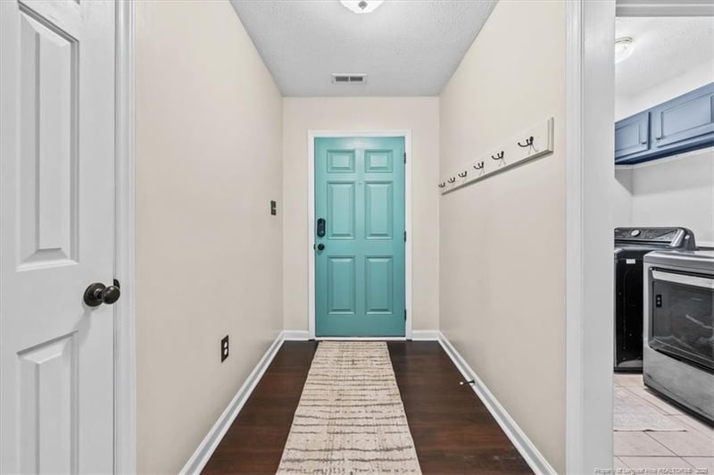 7521 Hammersley Rd, Fayetteville, NC 28306