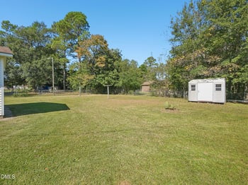 7522 Bridgeman Dr, Fayetteville, NC 28303