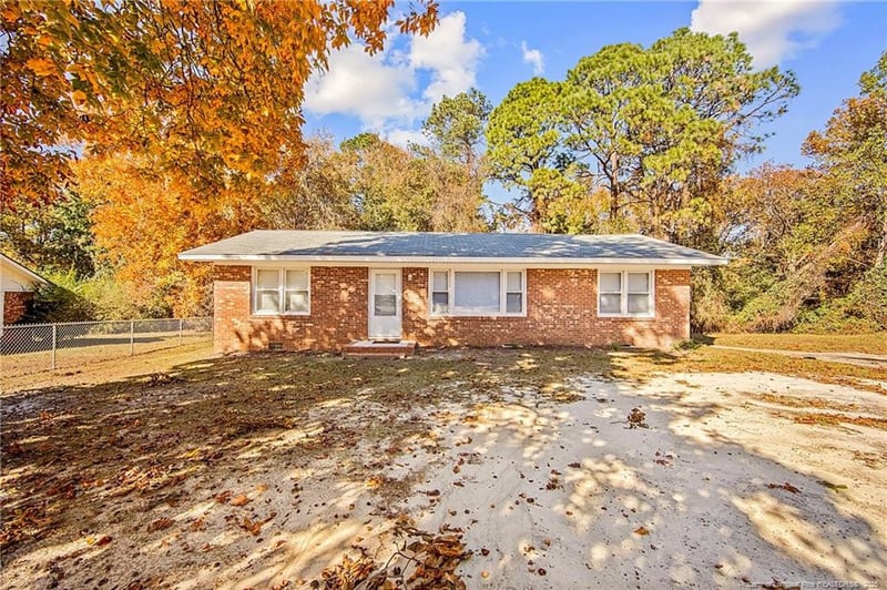 7522 Decatur Dr, Fayetteville, NC 28303