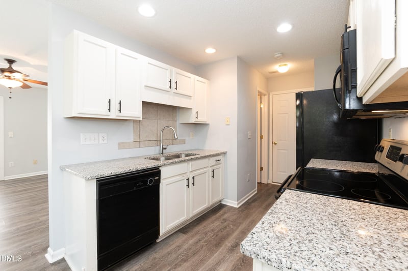 7524 Brighton Hill Ln, Raleigh, NC 27616