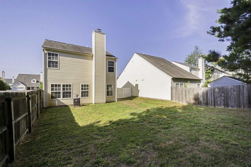7525 Brighton Hill Ln, Raleigh, NC 27616