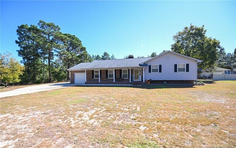 7526 Marie Dr, Fayetteville, NC 28311