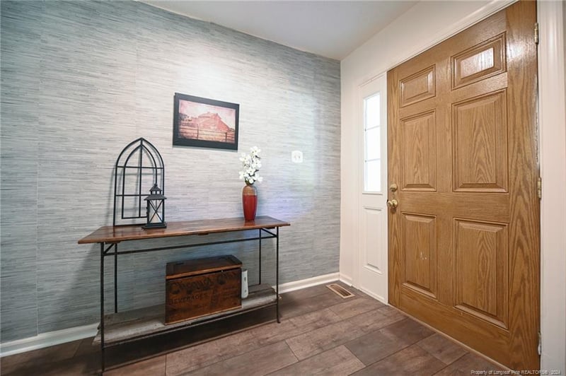 7526 Marie Dr, Fayetteville, NC 28311