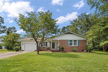 7526 Overbrook Dr, Fayetteville, NC 28303