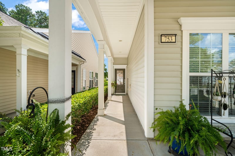 753 Finnbar Dr, Cary, NC 27519