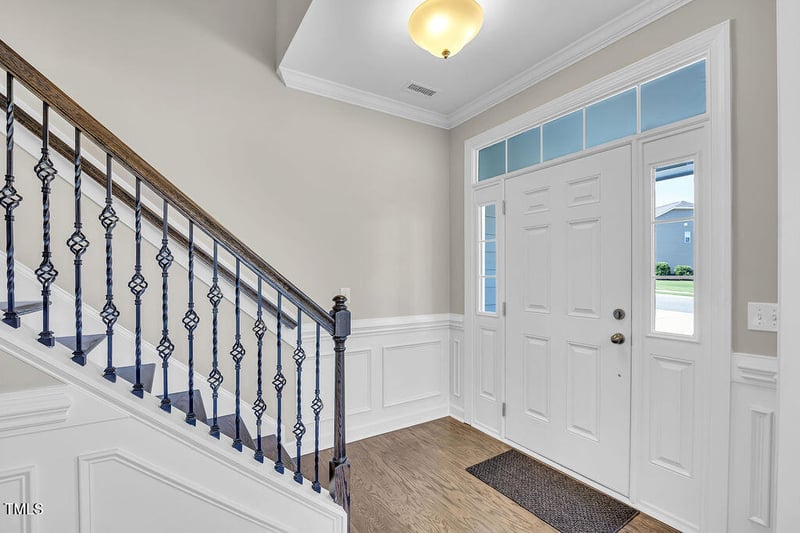 753 Kerr Lake Dr, Fuquay Varina, NC 27526