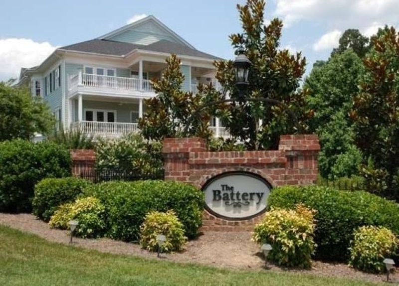 7530 Lead Mine Rd #200, Raleigh, NC 27615