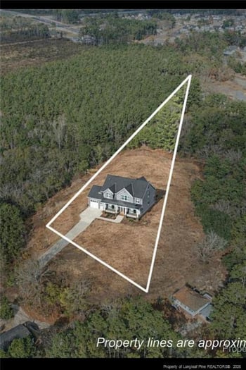 7536 Glen Raven Dr, Fayetteville, NC 28306