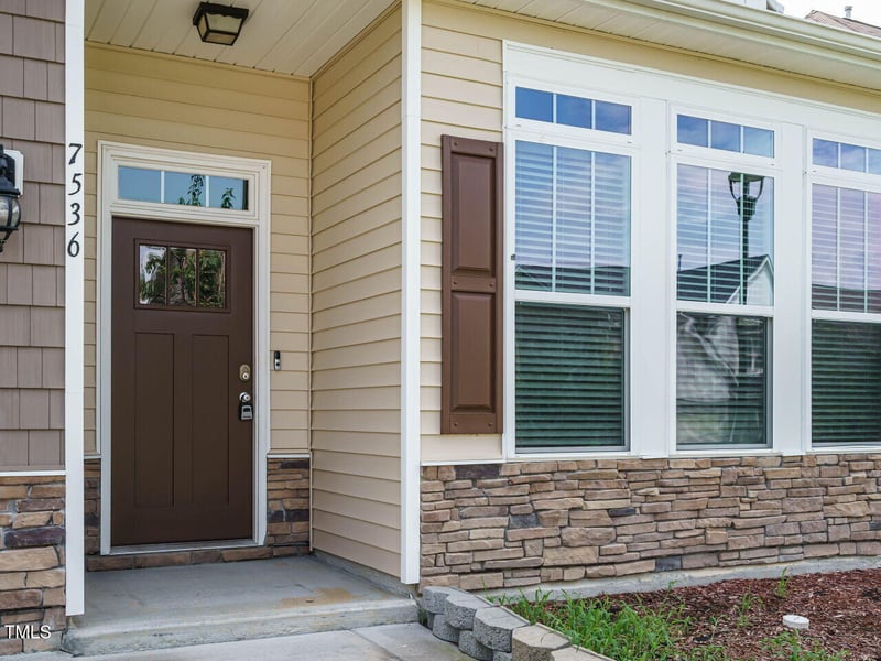 7536 Oakberry Dr, Raleigh, NC 27616