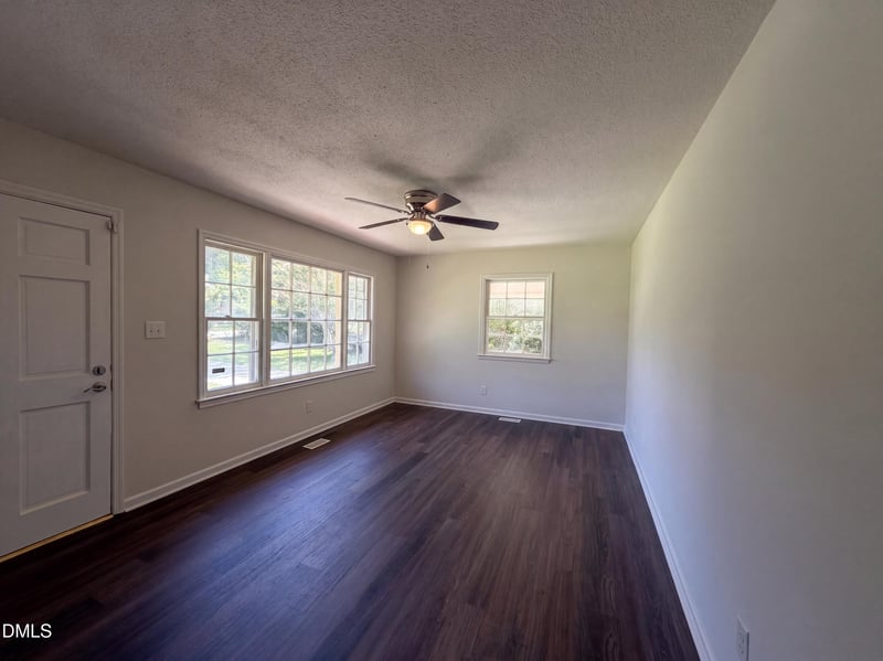 7539 Overbrook Dr, Fayetteville, NC 28303
