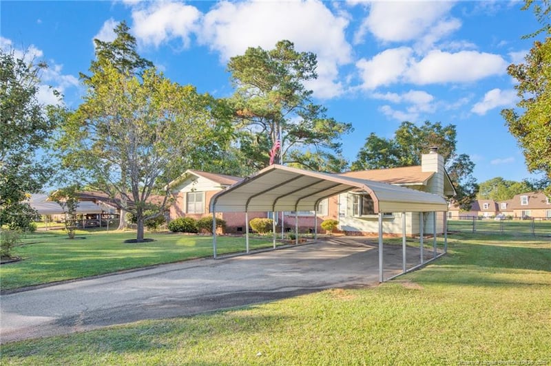 7540 Overbrook Dr, Fayetteville, NC 28303