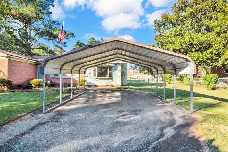 7540 Overbrook Dr, Fayetteville, NC 28303