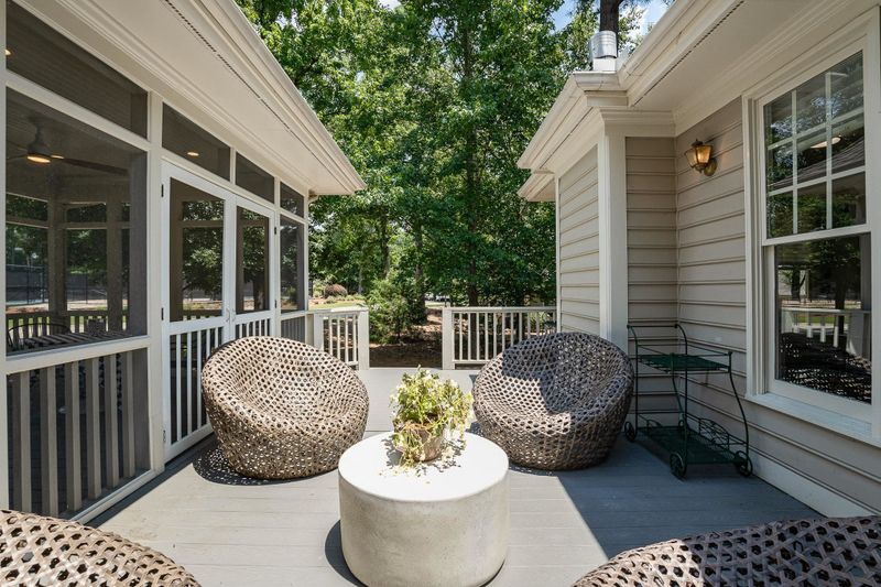 75401 Rowan, Chapel Hill, NC 27517