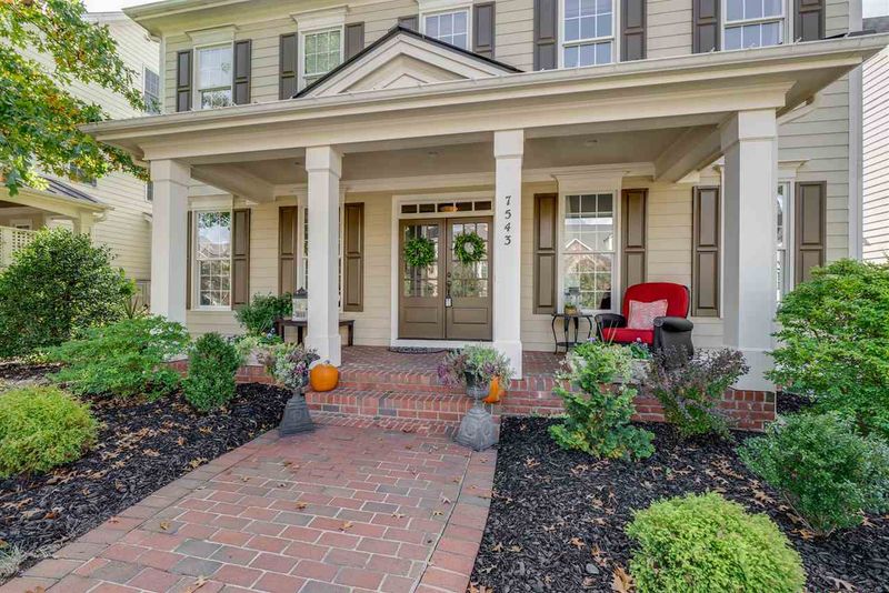 7543 W Mccrimmon Pw, Cary, NC 27519