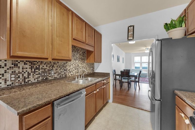755 Blossom Grove Dr, Cary, NC 27519