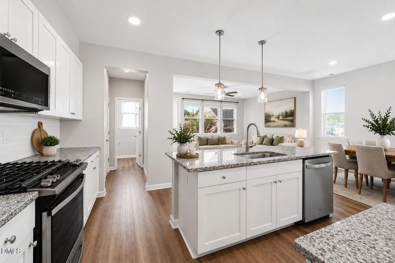 755 Creekway Dr, Fuquay Varina, NC 27526