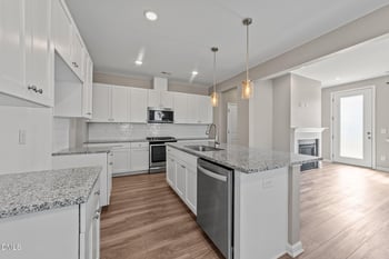 755 Creekway Dr, Fuquay Varina, NC 27526