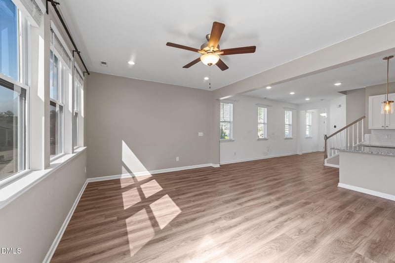755 Creekway Dr, Fuquay Varina, NC 27526