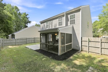 755 Sycamore Springs Dr, Fuquay Varina, NC 27526