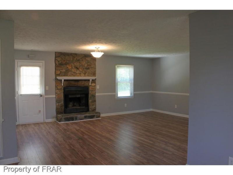 7550 Beverly Dr, Fayetteville, NC 28314