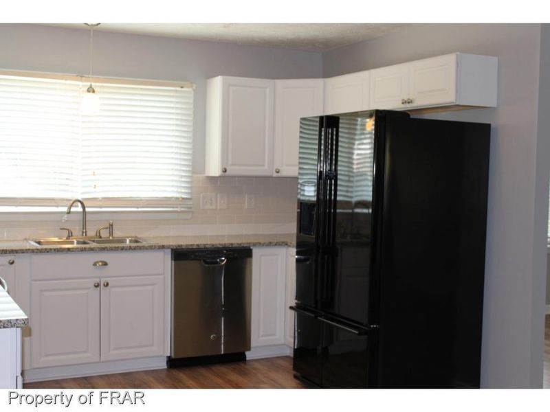 7550 Beverly Dr, Fayetteville, NC 28314